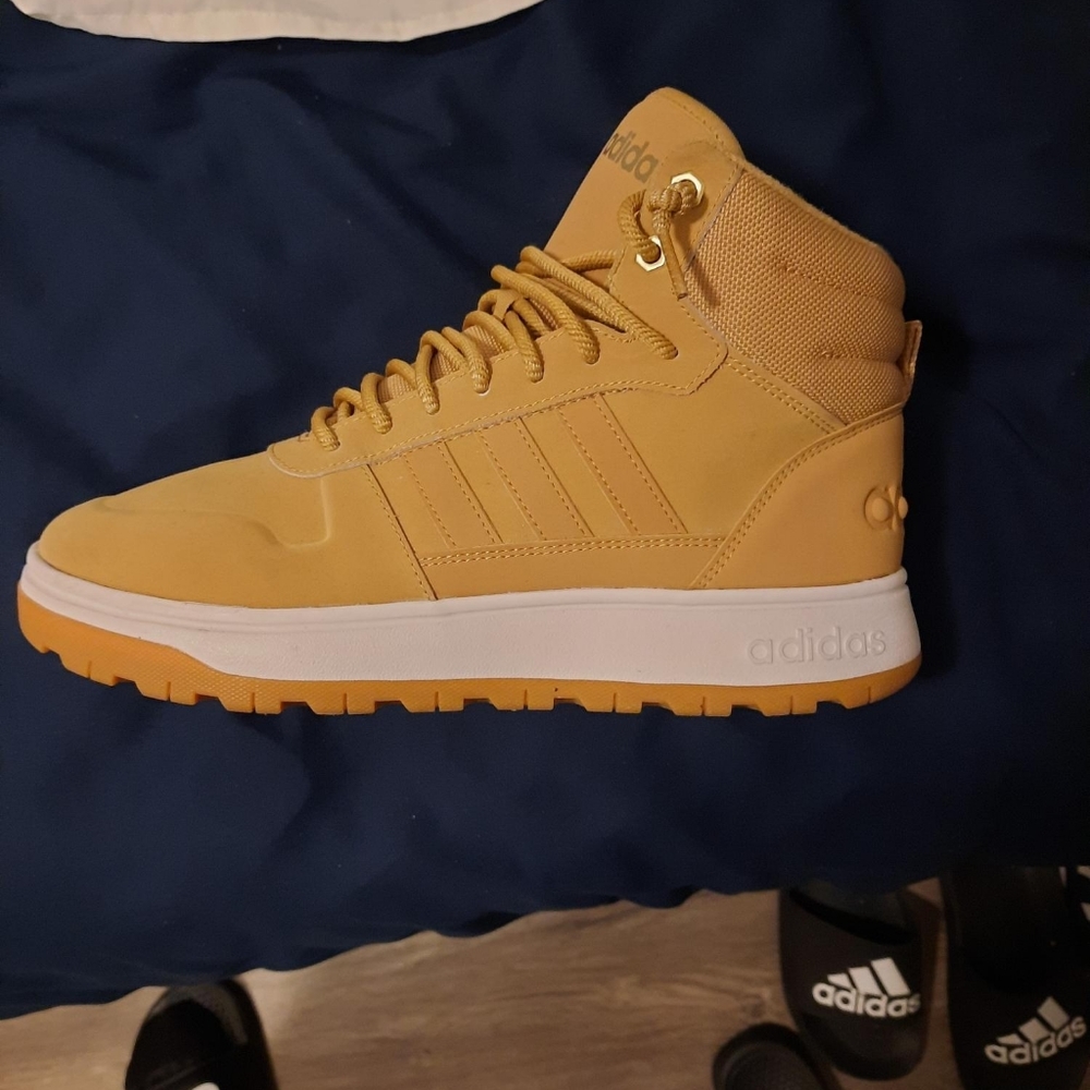 Adidas men's shoes. They are like brand new